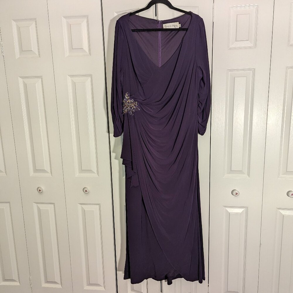 CAMERON BLAKE by MON CHERI - Dark Purple Formal Dress - Sz 20